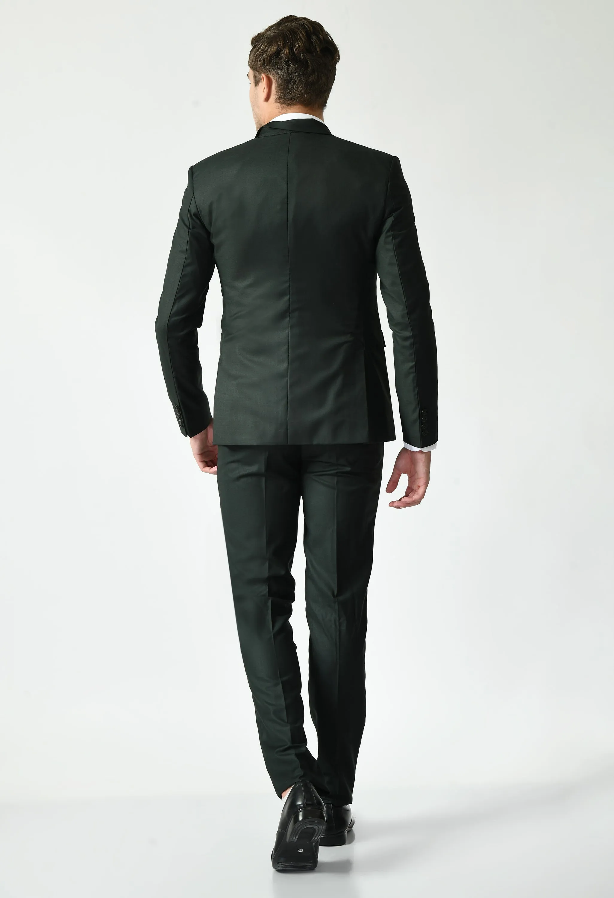 B. Green Notch Lapel Slim Fit Suit