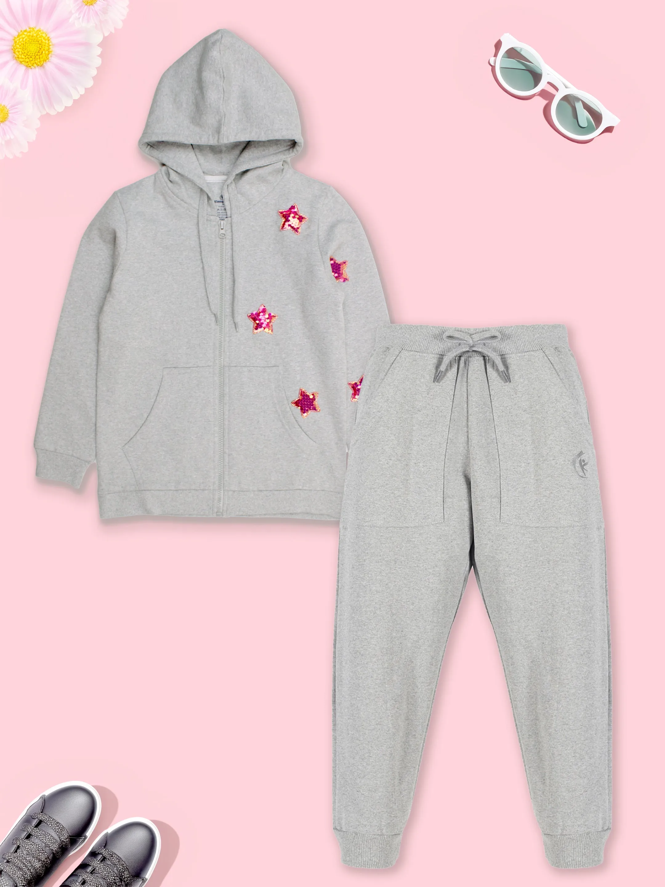 Girls Fleece Full Sleeves Heart Appliques Front Zip Opening Hooded Sweatshirt With Joggers